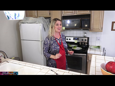 ❤️ Stepmom milking him in the kitchen before his date ❤ Fucking at us